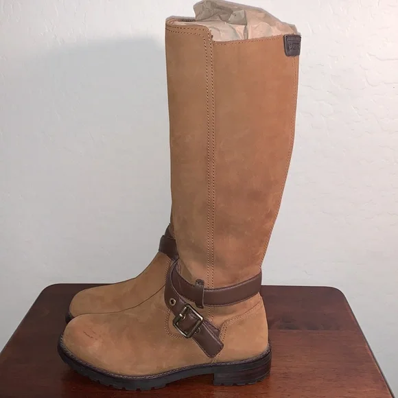 UGG SIZE 6.5 HARRINGTON CHESTNUT LEATHER WATER RESISTANT TALL BEAUTIFUL BOOTS - Picture 6 of 15